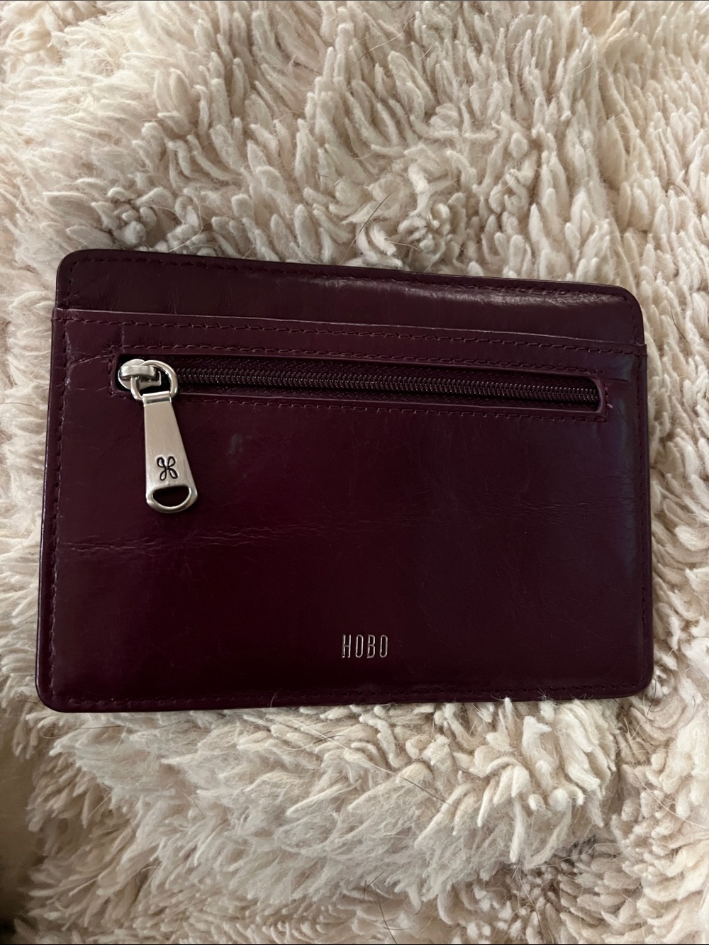 HOBO Slim Leather Euro wallet in Burgundy / New without tags - Picture 2 of 3